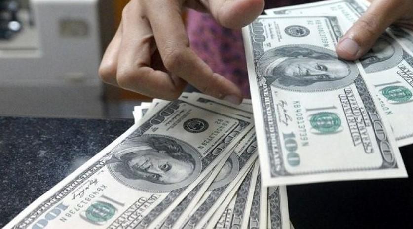 اصلاح آئیننامه ثبت سفارش؛ راه نجات بازار ارز از دلالها