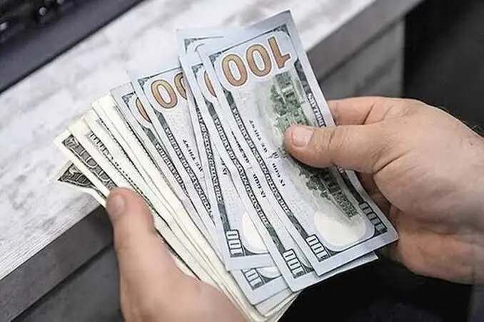دلار در مرز ۲۰۰ هزار تومان؛ واقعیت بازار چه می‌گوید؟