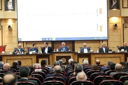 تاکید بر اولویت اقتصاد بر سیاست در مذاکرات/صدور بیانیه هیات نمایندگان اتاق ایران درباره لزوم اصلاح ساختار حکمرانی اقتصادی کشور