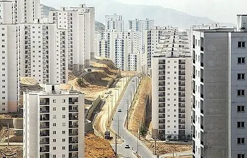 سیاست‌های اشتباه، بازار مسکن را به بحران ساختاری کشانده‌ است