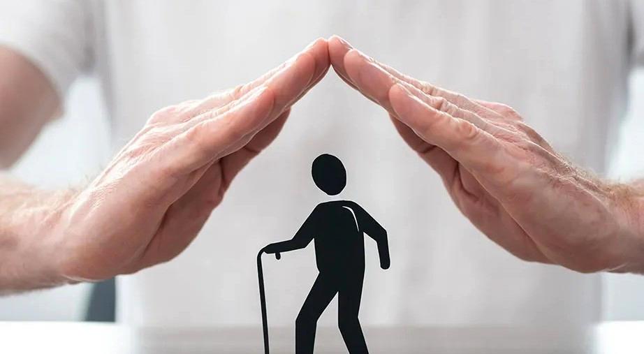 وعده رئیس کانون بازنشستگان: تعیین وضعیت بیمه تکمیلی تا آخر هفته + فیلم