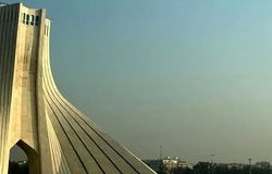 دولت و مجلس از انتقال پایتخت عقب نشستند/ طرح «تمرکززدایی» جایگزین انتقال پایتخت