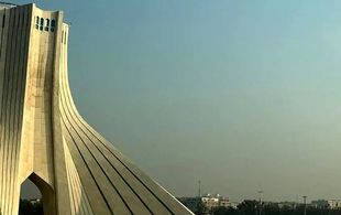 دولت و مجلس از انتقال پایتخت عقب نشستند/ طرح «تمرکززدایی» جایگزین انتقال پایتخت