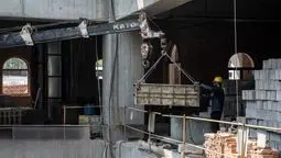 هشدار درباره افزایش حق بیمه کارگران ساختمانی/نیمی از کارگران از چرخه بیمه خارج می‌شوند