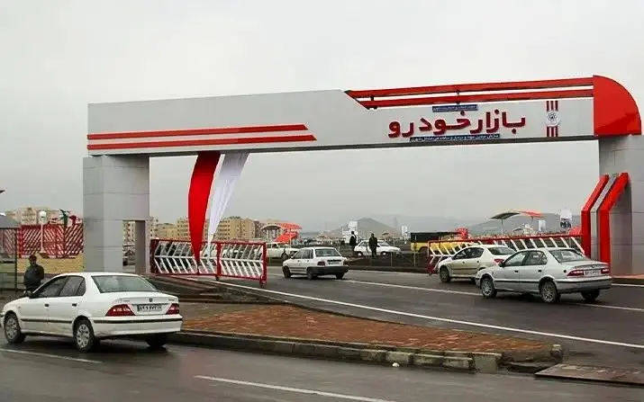 شوک دلار به بازار خودرو/ قیمت‌ها صعودی و معاملات متوقف شد