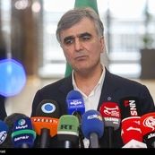 فرزین: تمرکز نقدینگی در تهران خطرناک است