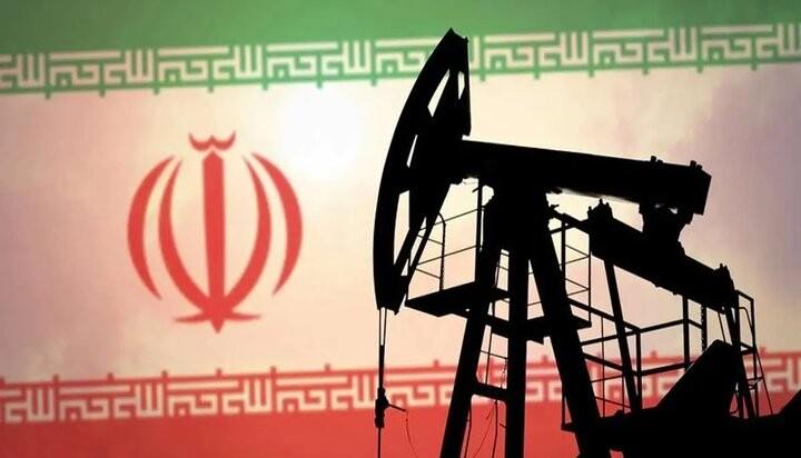 ادامه صادرات نفت ایران بیتوجه به مکانیسم ماشه