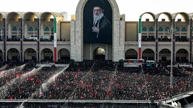 دومین روز آیین وداع با پیکر رهبر شهید/مصلای امام، میعادگاه حماسه ملت