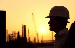 بحران مهاجرت نیروی کار در صنعت نفت/دولت و مجلس باید به میدان بیایند