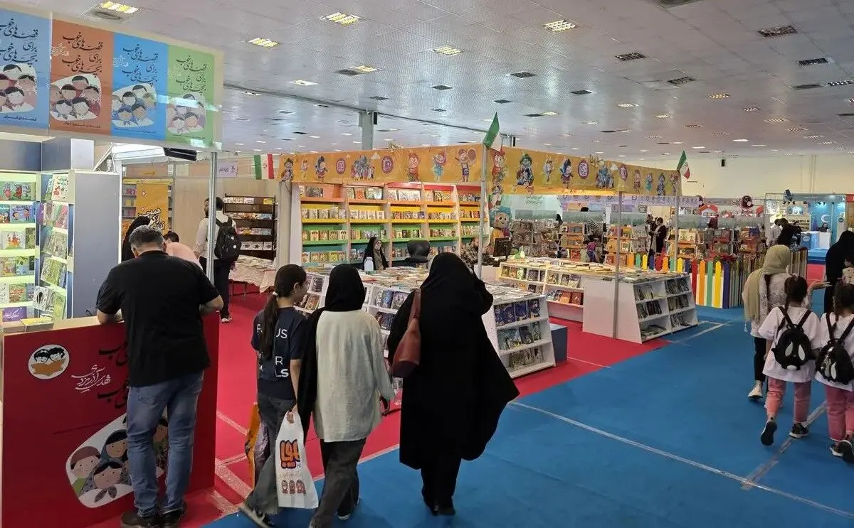 کتاب از سبد خانوار جا می‌ماند؟ هشدار درباره افت تیراژ و سرانه پایین کتاب کودک