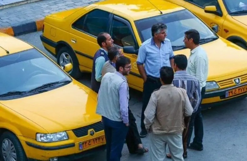 مداخله تازه دولت در بیمه تاکسی‌های اینترنتی؛ افزایش هزینه سفر و کاهش انگیزه رانندگان؟