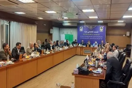 نشست تخصصی مزد در خوزستان/طرح دغدغه‌های کارفرمایان و تأکید وزارت کار بر اجرای متوازن ماده ۴۱