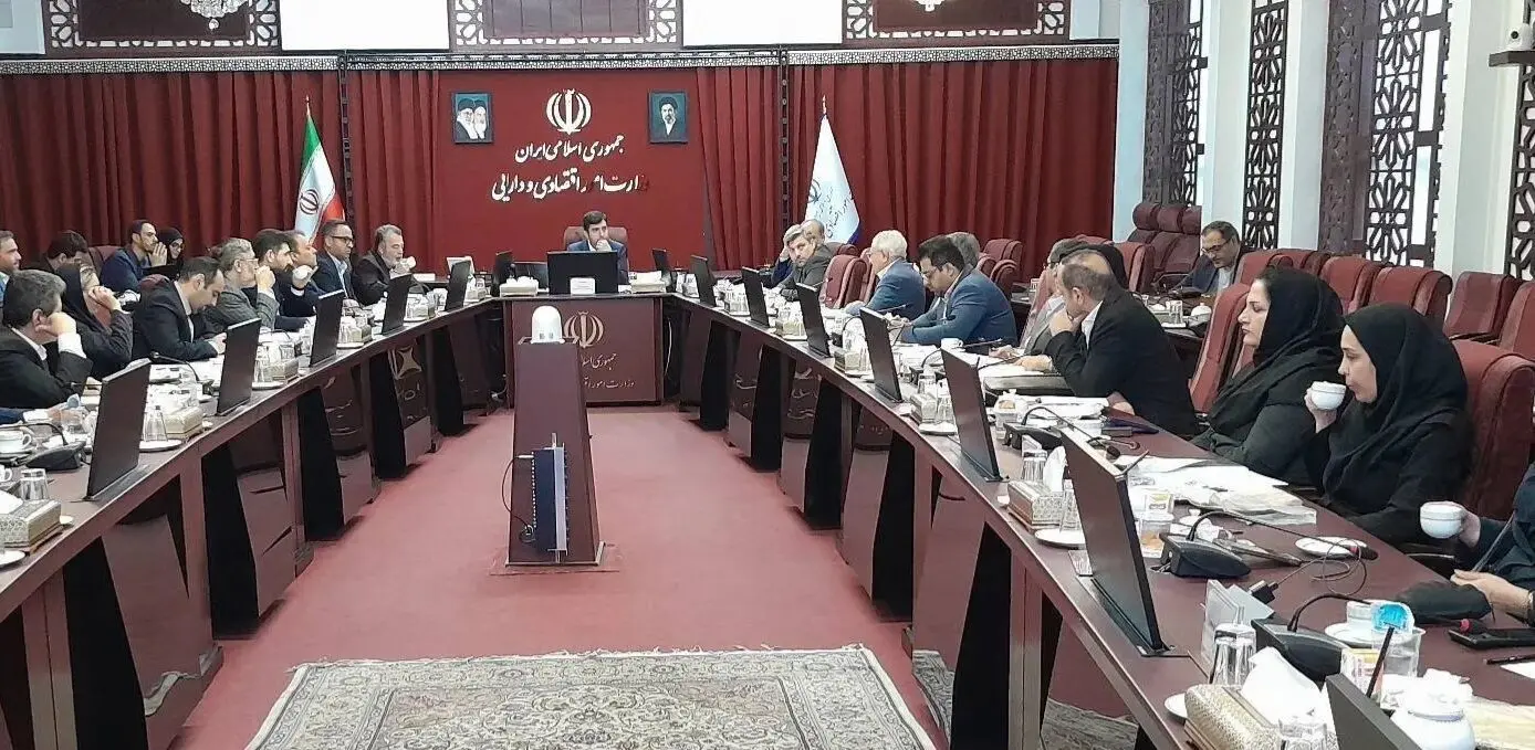 تصویب ۲۲۸ میلیون دلار سرمایه‌گذاری خارجی در یک جلسه؛ سهم امسال به ۳.۲ میلیارد دلار رسید