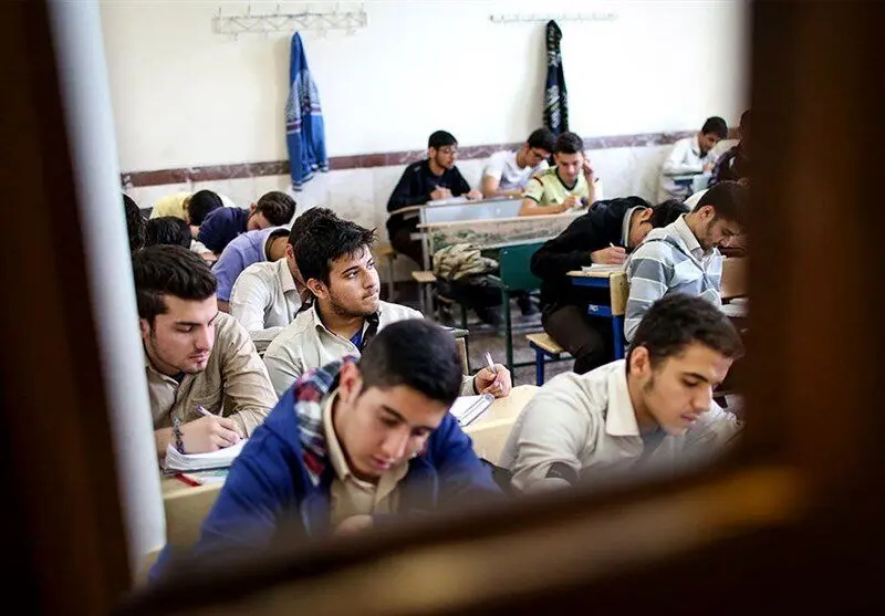 بحران انگیزه در مدارس؛ مجلس خواستار اصلاحات بنیادی در نظام آموزشی و معیشت معلمان شد