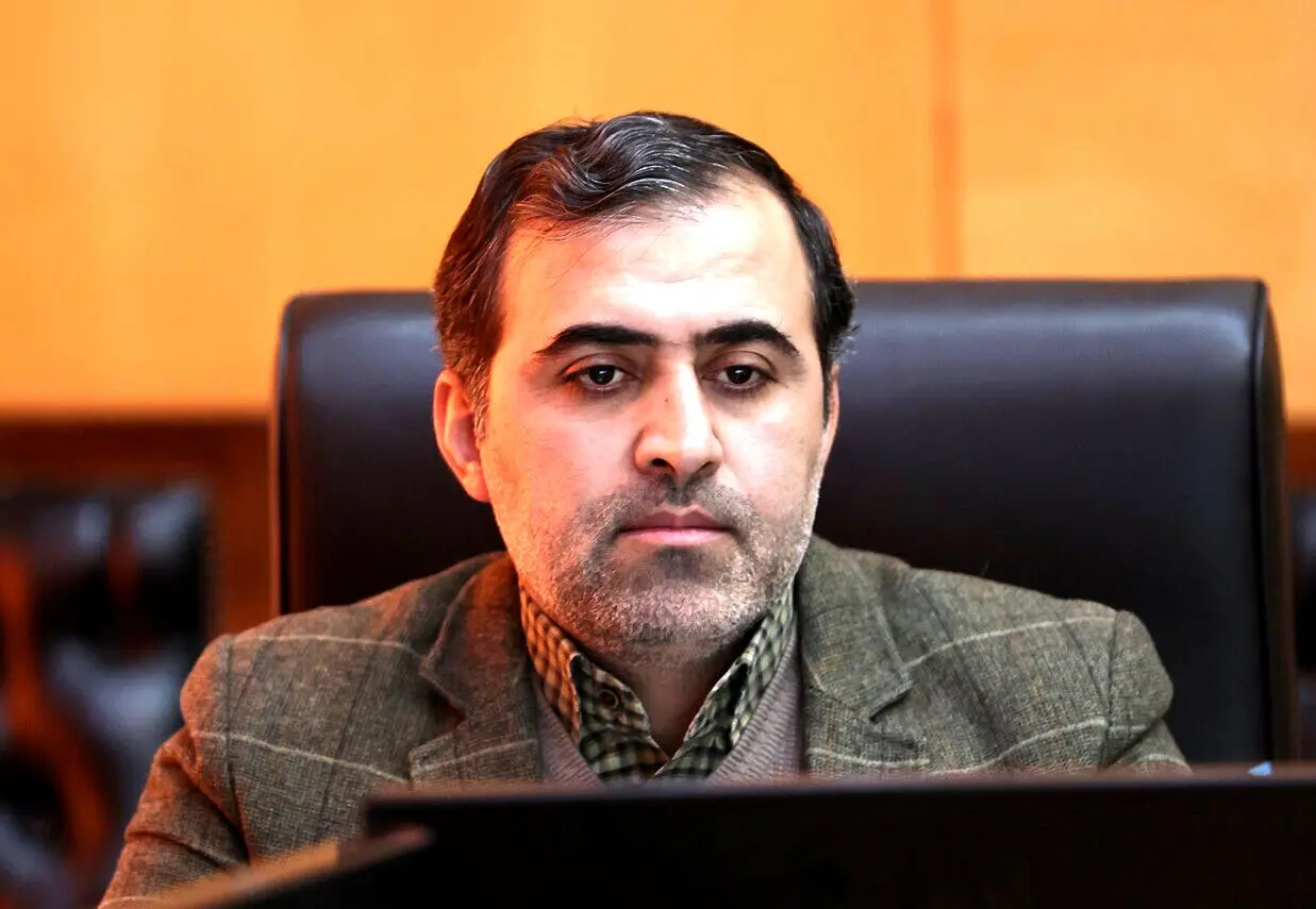 مهمترین اولویت حل مسئله امنیت و معیشت است/تسهیل و رفع مشکل مسکن مردم از طریق اعطای زمین