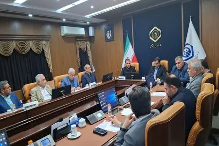 تأکید کانون بازنشستگان خوزستان بر بهبود معیشت و توسعه مراکز درمانی تأمین اجتماعی
