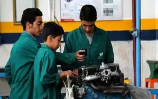 همکاری وزارت کار و آموزش و پرورش برای تقویت مهارت‌آموزی دانش‌آموزان/دیدگاه رئیس جمهور عدالت آموزشی مبتنی بر برابری است 