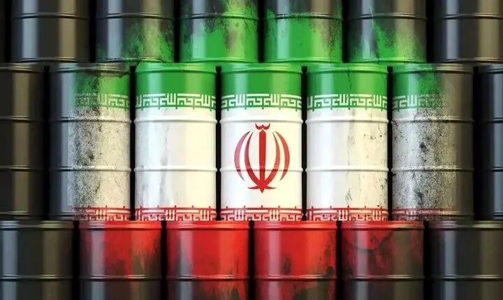 چرخش پالایشگاه‌های مستقل چین به نفت ایران و روسیه پس از توقف محموله‌های ونزوئلا