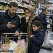 دلار حواله ۱۷۲ هزار تومانی؛ قدرت خرید کالابرگ چقدر کاهش یافته است؟