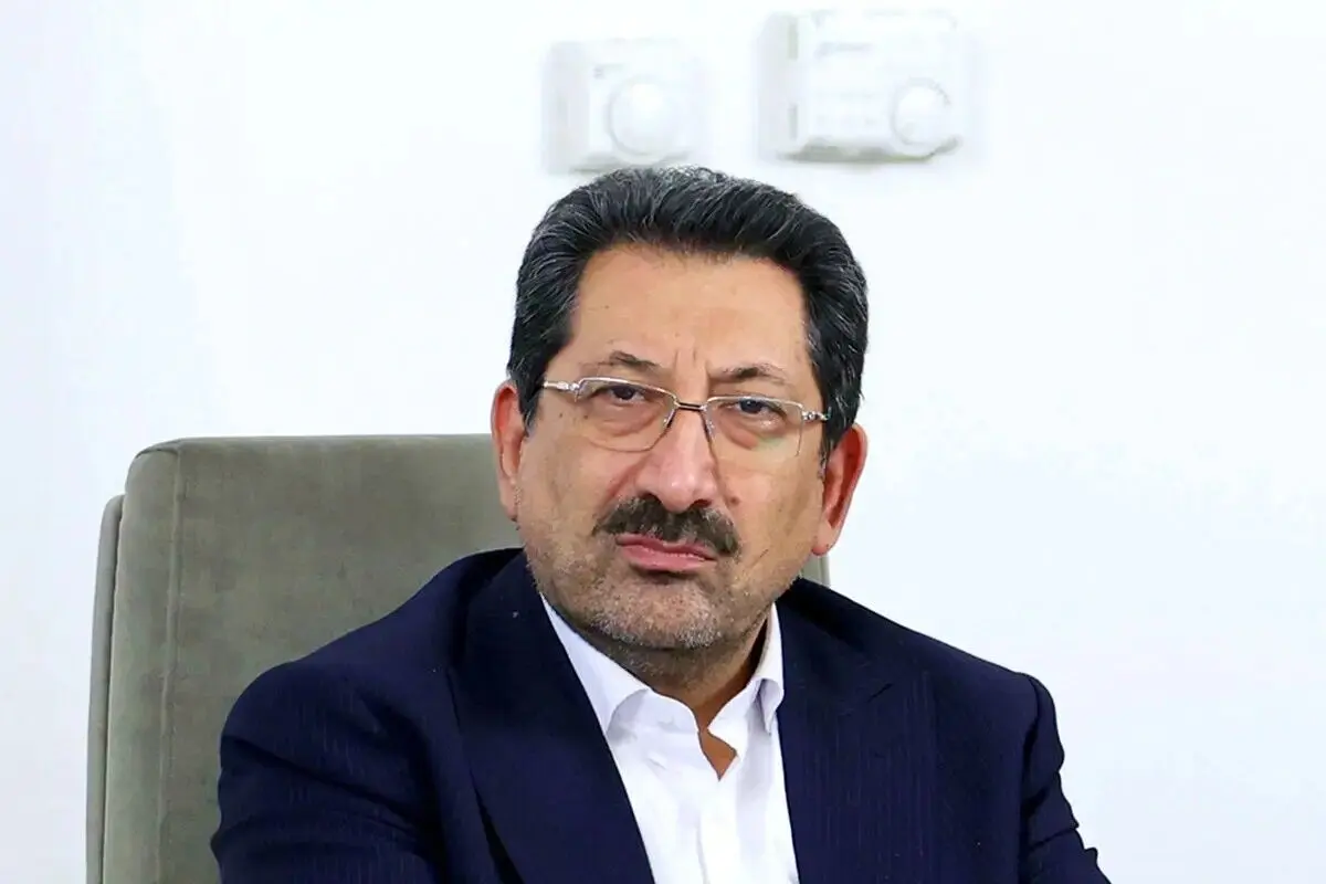 گلایه وزیر صمت از اجرا نشدن مصوبه حمایتی صنایع؛ فشار مالیاتی بر تولیدکنندگان افزایش یافت