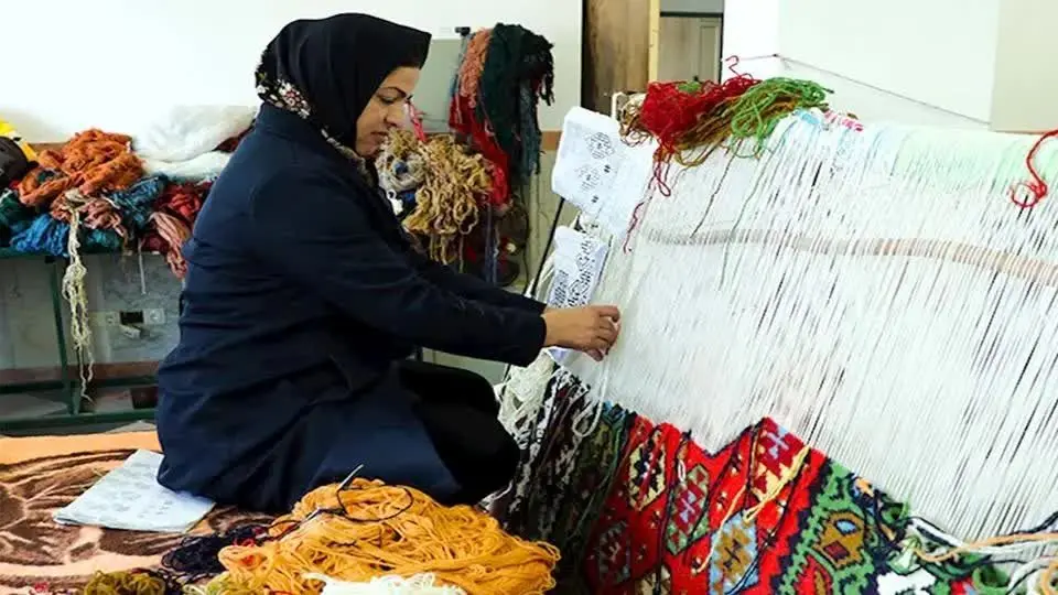 تمرکز دولت بر توسعه مشاغل خانگی/راهبرد جدید برای تقویت معیشت خانوارها