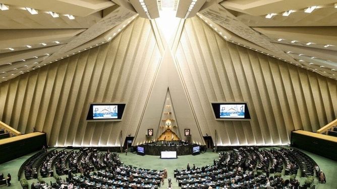 قرائت تذکرات کتبی نمایندگان به مسئولان اجرایی کشور
