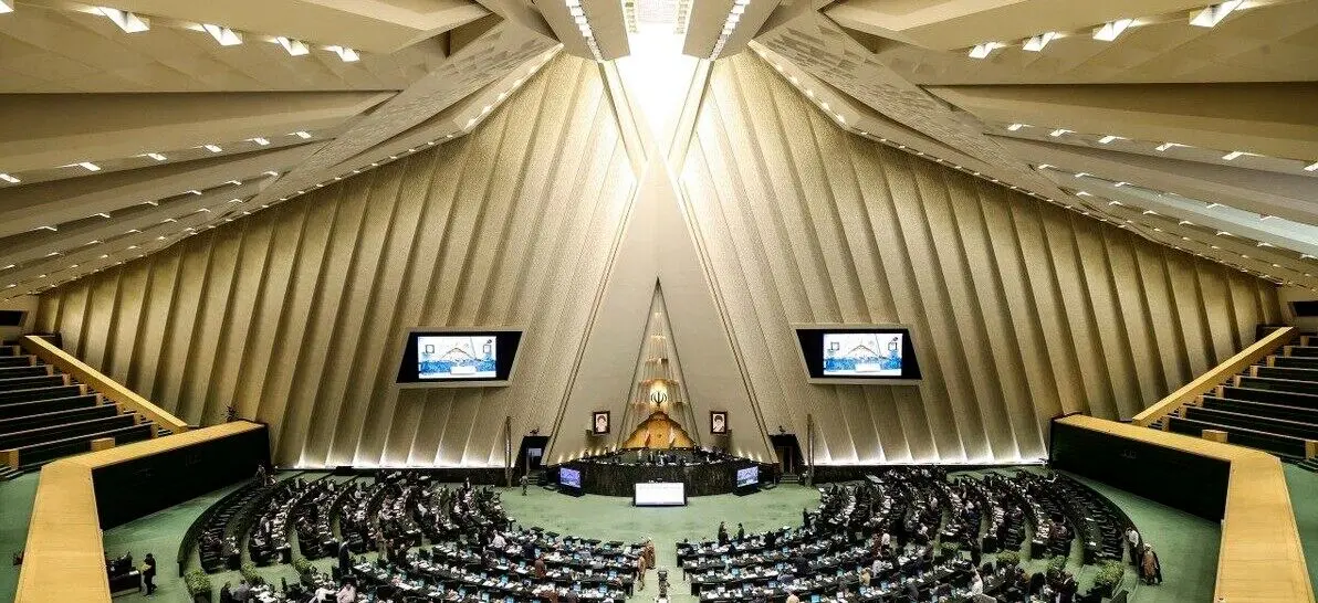 قرائت تذکرات کتبی نمایندگان به مسئولان اجرایی کشور