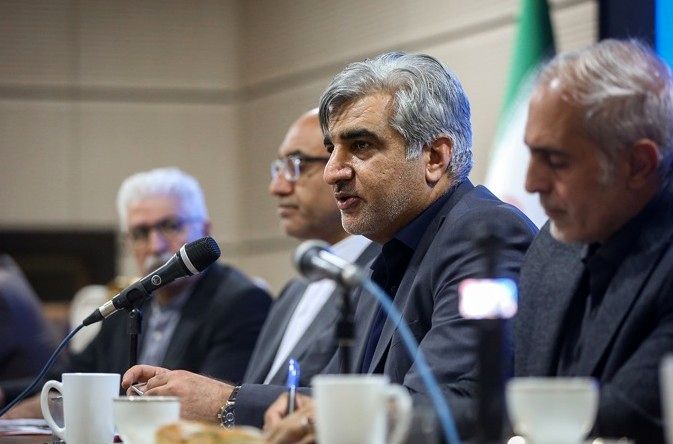 مشاغل سخت و زیان‌آور؛ بار مضاعف بر دوش کارفرمایان و تأمین اجتماعی/وصول مطالبات از کارفرمایان با سعه صدر 