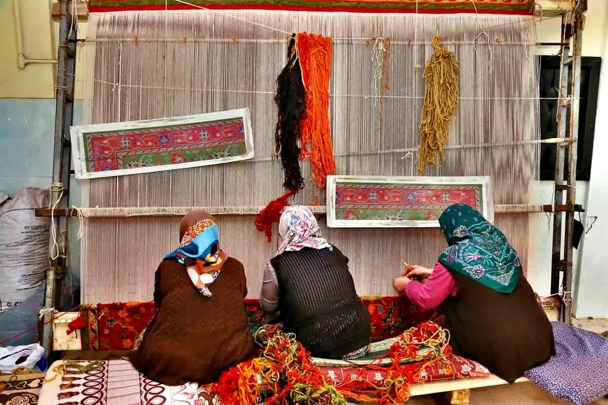 توسعه مشاغل خانگی به واسطه مشارکت زنان