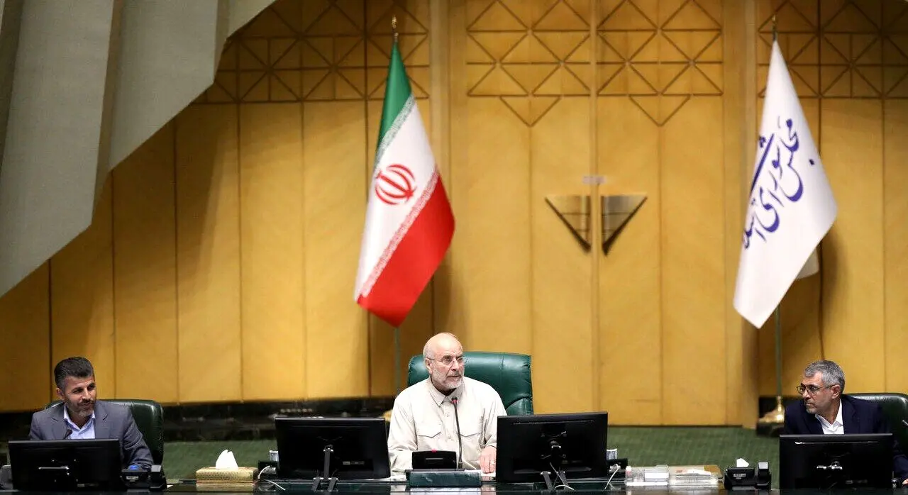 قالیباف: قیمت بنزین ۶۰ هزار تومان نمی‌شود/ برداشت‌ها از جدول بودجه نادرست است