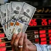 سیاست توزیع ۱۰ هزار دلار با کارت ملی، مشکل پیش‌بینی‌پذیری بازار ارز را حل نمی‌کند
