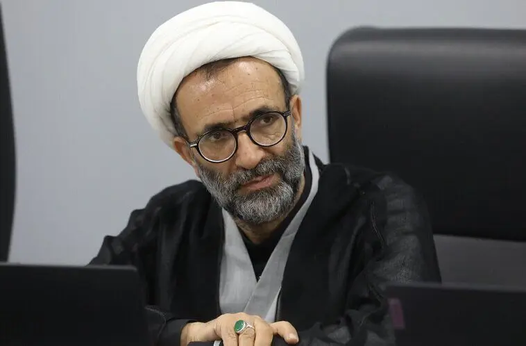 قیمت خودرو بالا می‌رود، دلار پایین می‌آید؛ مجلس خواستار پاسخ خودروسازان شد