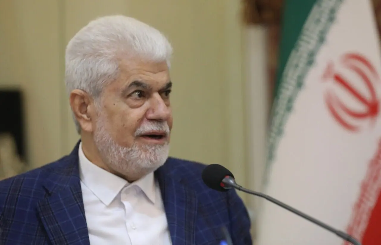 رئیس کمیسیون بهداشت: بحران دارو ناشی از تعلل در تخصیص و انتقال ارز است