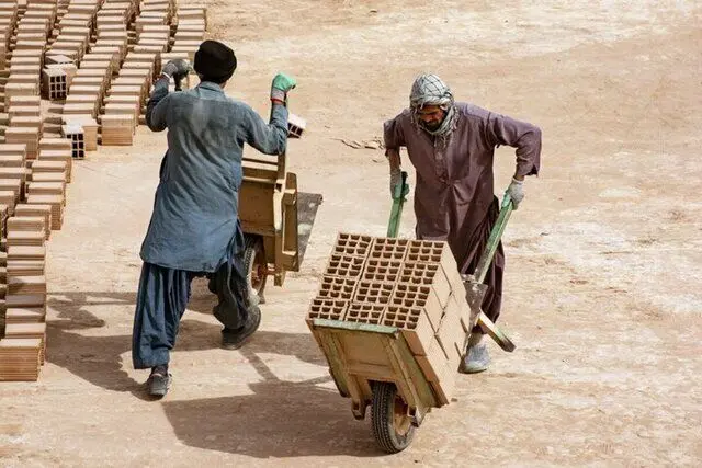 شناسایی و ساماندهی اتباع شاغل غیرمجاز در تهران / فرصت جایگزینی برای کارگران ایرانی