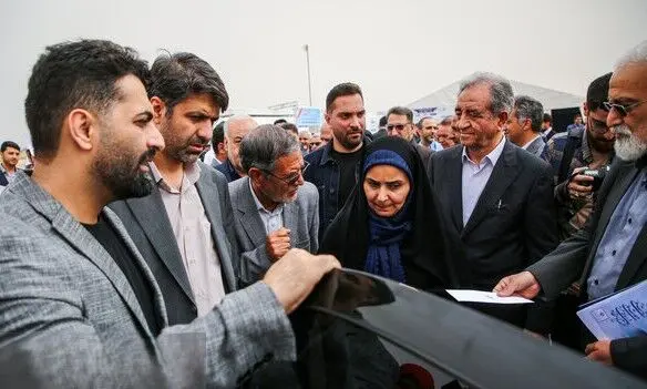  افتتاح آزادراه‌ها و تحویل ۳۵۰۰ واحد مسکن حمایتی