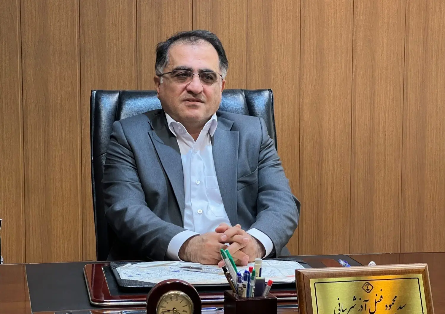 هجوم فروشنده‌ها به بازار طلا در پی سقوط اونس و دلار/ مهاجرت نقدینگی از صندوق‌های حمایتی به بورس