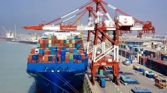 دبیر انجمن کشتیرانی: خبر توقف کشتی‌ها کاملاً بی‌اساس است