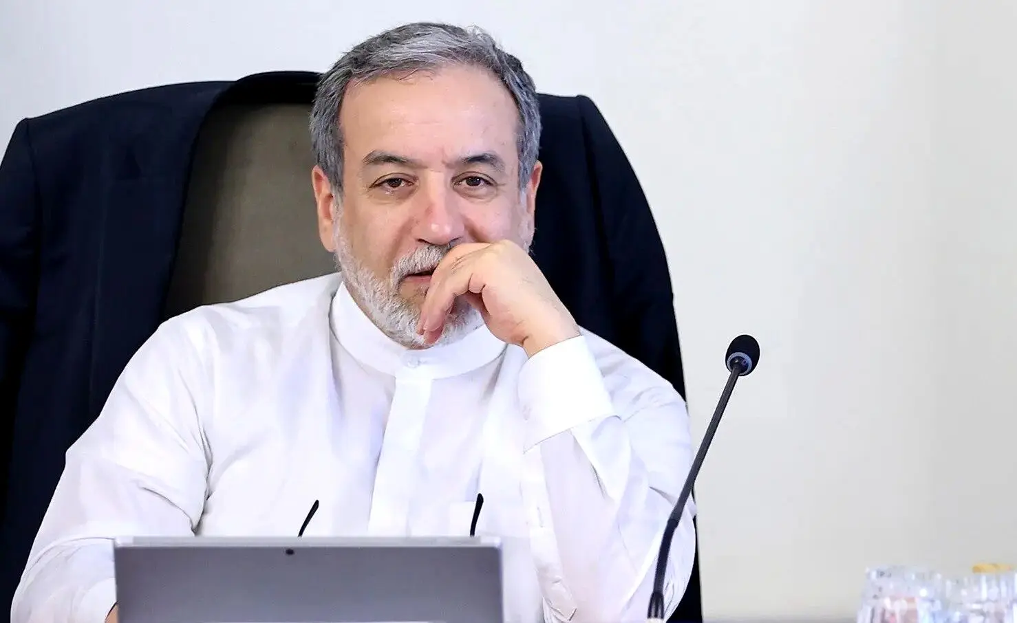 بازگشایی کامل تنگه هرمز تا پایان آتش‌بس 