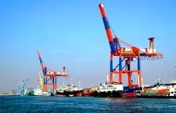 دعوت از تجار برای استفاده از ظرفیت‌های بندر خرمشهر در واردات کالا