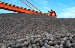 خام‌فروشی، زخمی قدیمی بر پیکر اقتصاد/سودی که نصیب دیگران می‌شود