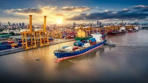 تمدید سه‌ماهه مهلت رفع محدودیت‌های تجاری صادرکنندگان مناطق آزاد